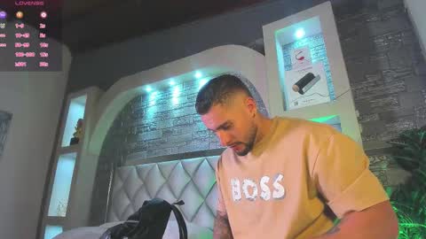 Snapshot of dominic_de_luca chatting on 10-11-25, 03:50 dominic de luca online show from 10-11-25, 03:50