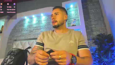 Snapshot of dominic_de_luca chatting on 10-14-25, 03:29 dominic de luca online show from 10-14-25, 03:29