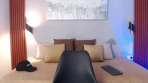 Snapshot of dominic_ghost chatting on 09-21-25, 09:49 Dominic online show from 09-21-25, 09:49