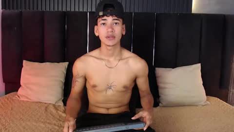 Snapshot of dominic_ghost chatting on 09-30-25, 09:53 Dominic online show from 09-30-25, 09:53