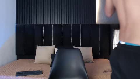 Snapshot of dominic_ghost chatting on 10-02-25, 10:17 Dominic online show from 10-02-25, 10:17