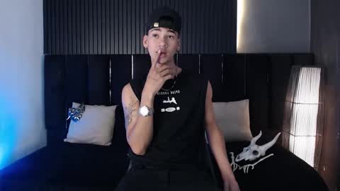 Snapshot of dominic_ghost chatting on 10-30-25, 03:41 Dominic online show from 10-30-25, 03:41