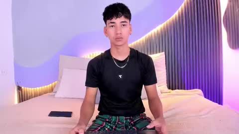 Snapshot of dominic_ghost chatting on 11-06-25, 05:52 Dominic online show from 11-06-25, 05:52