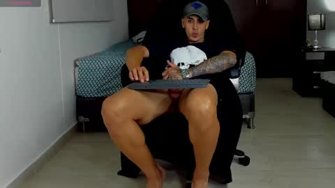 SANTI  independent model online show from 04-17-26, 03:20