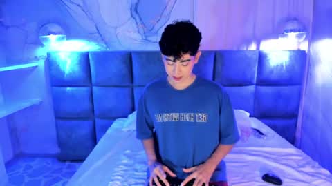 Snapshot of dominicjay_ chatting on 06-11-26, 08:07 DOMINIC online show from 06-11-26, 08:07