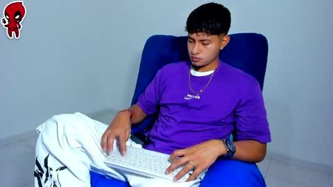  Dominic  online show from 04-24-26, 02:25