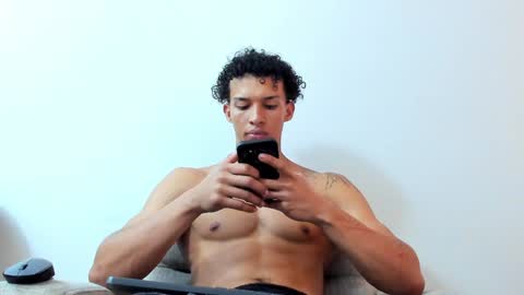 Snapshot of dominick_star chatting on 12-13-24, 07:15 Dominick Star online show from 12-13-24, 07:15