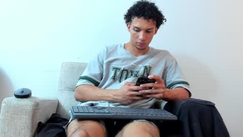 Snapshot of dominick_star chatting on 12-13-24, 10:19 Dominick Star online show from 12-13-24, 10:19