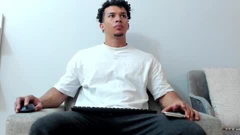 Snapshot of dominick_star chatting on 02-04-25, 03:11 Dominick Star online show from 02-04-25, 03:11