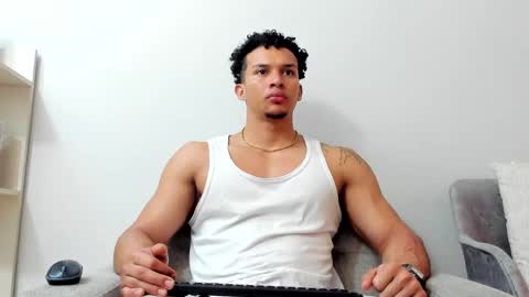Snapshot of dominick_star chatting on 02-05-25, 04:16 Dominick Star online show from 02-05-25, 04:16