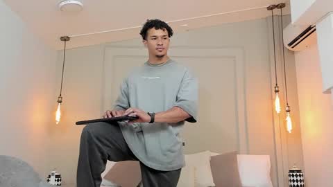 Snapshot of dominick_star chatting on 02-09-25, 04:36 Dominick Star online show from 02-09-25, 04:36