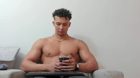 Snapshot of dominick_star chatting on 02-14-25, 05:09 Dominick Star online show from 02-14-25, 05:09