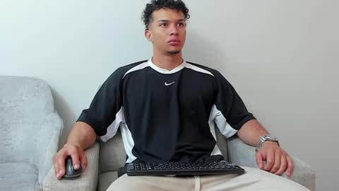 Snapshot of dominick_star chatting on 02-17-25, 03:36 Dominick Star online show from 02-17-25, 03:36