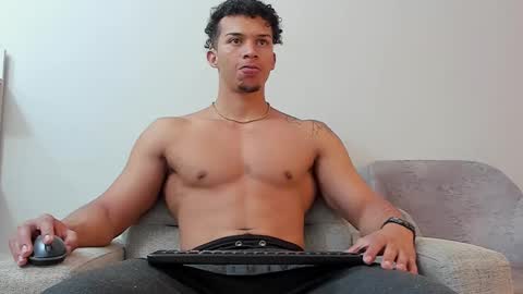 Snapshot of dominick_star chatting on 03-06-25, 04:19 Dominick Star online show from 03-06-25, 04:19