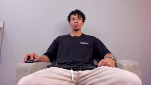 Snapshot of dominick_star chatting on 09-09-25, 03:50 Dominick Star online show from 09-09-25, 03:50
