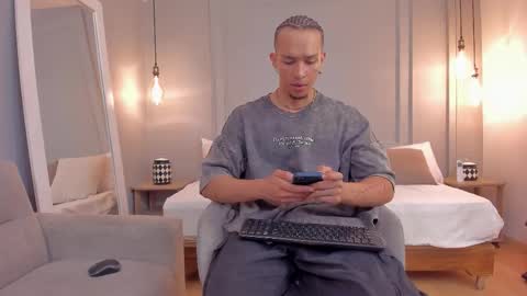 Dominick Star online show from 11-10-25, 04:11