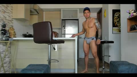 Only fans Ronnie col---InstaRonniecolleman  online show from 01-20-25, 04:01