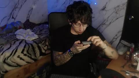 Snapshot of dominus_kane chatting on 01-18-26, 11:52 dominus_kane online show from 01-18-26, 11:52