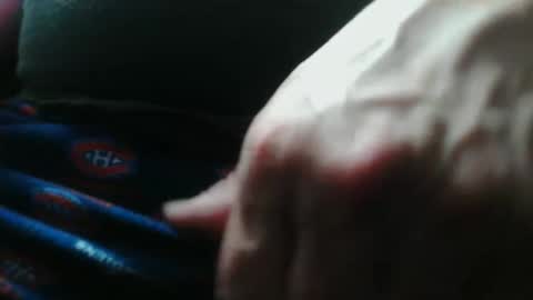 Dominique online show from 11-15-25, 01:58