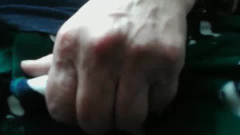 Dominique online show from 12-16-25, 09:09