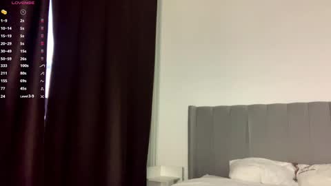 Snapshot of domitilabarrus chatting on 05-06-26, 01:25 Kira online show from 05-06-26, 01:25