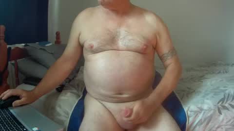 Snapshot of domjolly08 chatting on 07-04-26, 03:40 David uk online show from 07-04-26, 03:40