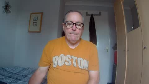 Snapshot of domjolly08 chatting on 08-01-26, 02:38 David uk online show from 08-01-26, 02:38