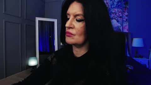 Dom Melisa online show from 12-16-25, 10:59