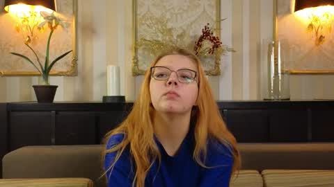 Macy online show from 10-19-25, 04:13