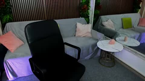 Tessa online show from 07-18-26, 03:38