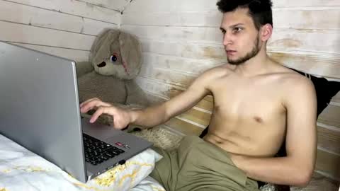 Stephanie and online show from 04-25-26, 10:29