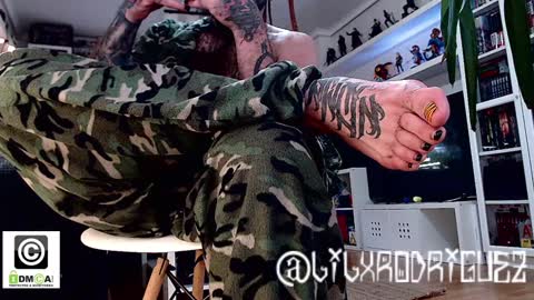 Snapshot of dondehaypelohayalegria chatting on 12-18-24, 04:17 I DIGZ .K.. D .K.. PIG PPP online show from 12-18-24, 04:17