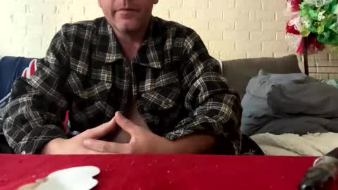 Snapshot of dondoin chatting on 02-26-26, 12:37 live online show from 02-26-26, 12:37