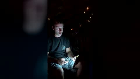 Snapshot of dondoin chatting on 07-31-26, 01:27 live online show from 07-31-26, 01:27