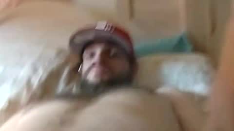 donglish718856 online show from 12-18-25, 09:32