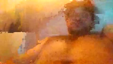 Snapshot of donglish718856 chatting on 01-06-26, 09:13 donglish718856 online show from 01-06-26, 09:13