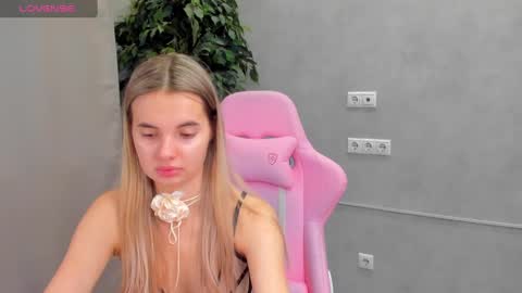 Donna On GMT2 Mon-Fri 3-9 AM online show from 01-14-25, 01:26