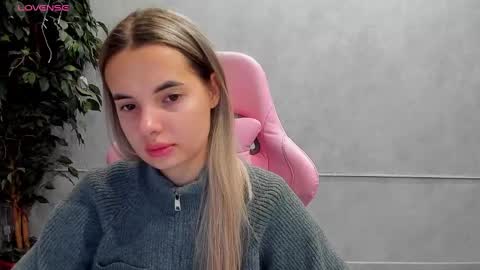 Donna On GMT2 Mon-Fri 3-9 AM online show from 03-11-25, 12:00