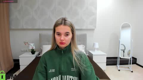 Donna On GMT2 Mon-Fri 3-9 AM online show from 11-23-25, 11:59