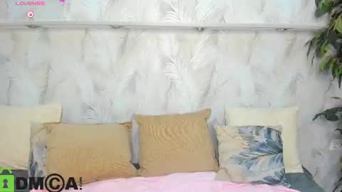 Donna On GMT2 Mon-Fri 3-9 AM online show from 07-28-26, 12:18