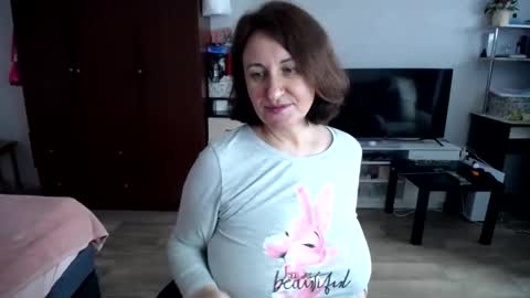 Tatiana 43 curvy sexy body and Joanna redhead 39 years online show from 04-04-26, 11:29