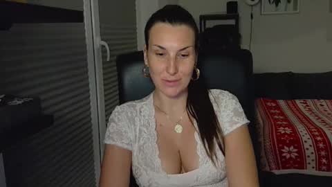 Snapshot of donnalive chatting on 11-12-25, 04:18 DonnaLive online show from 11-12-25, 04:18