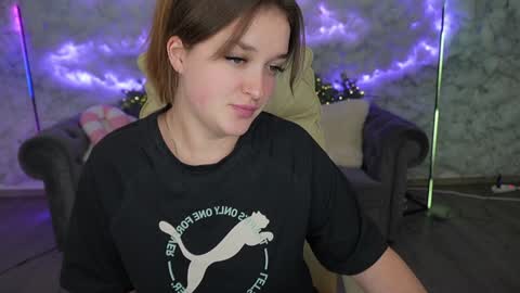 DONNA online show from 01-22-25, 05:26