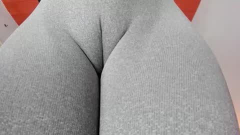 Paula DiazGMT-5 0730 - 1400 online show from 09-21-25, 11:56