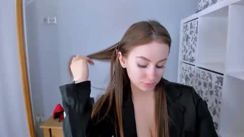 Snapshot of donnasensual chatting on 12-03-25, 06:28 DonnaSensual online show from 12-03-25, 06:28