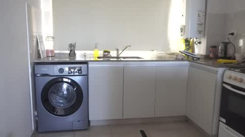 Donatella online show from 11-17-25, 11:49