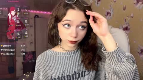 Nicole online show from 12-20-24, 01:14