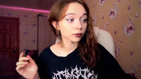 Nicole online show from 01-19-25, 01:55