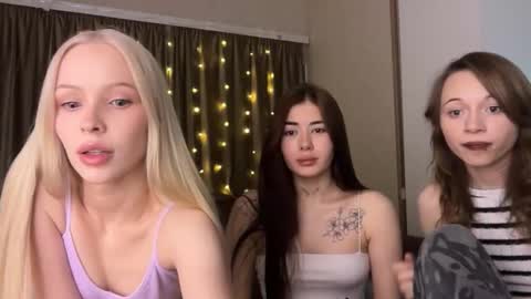 Snapshot of dontoke_ chatting on 02-08-26, 08:56 Nicole online show from 02-08-26, 08:56