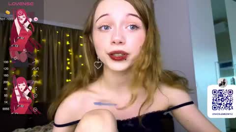 Snapshot of dontoke_ chatting on 03-06-26, 03:47 Nicole online show from 03-06-26, 03:47